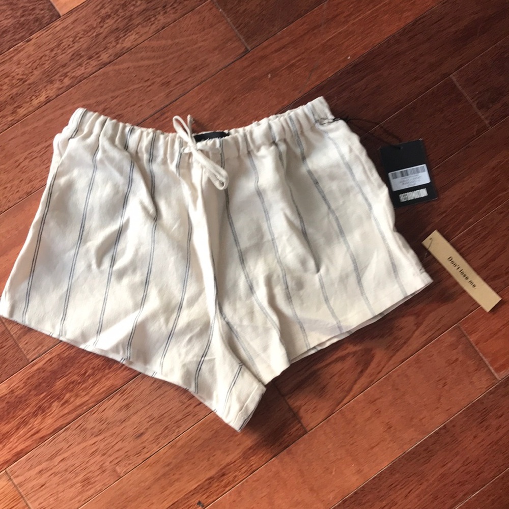 Reformation Jamaica short, positano. Size s NWT